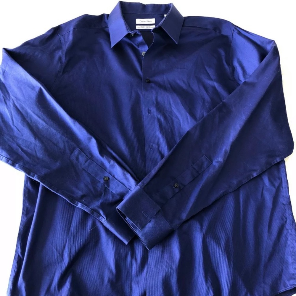 Calvin Klein Men’s Blue Slim Fit Button Down 36/37